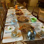 Chateau De לינה וארוחת בוקר 3*