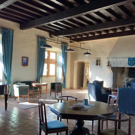 Château De Alojamento de Acomodação e Pequeno-almoço Mézerville