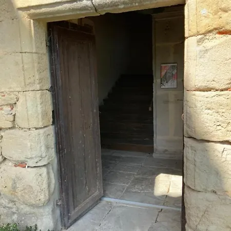 Alojamento de Acomodação e Pequeno-almoço Château De 3*