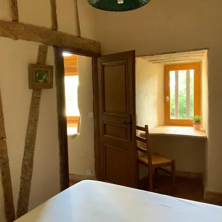 Chateau De Mezerville