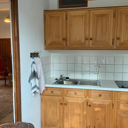 Bed & Breakfast Chateau De Mezerville