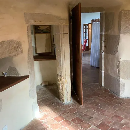 Bed & Breakfast Chateau De Mezerville