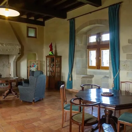 Bed & Breakfast Chateau De Mezerville