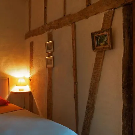 Chateau De Bed & Breakfast 3*