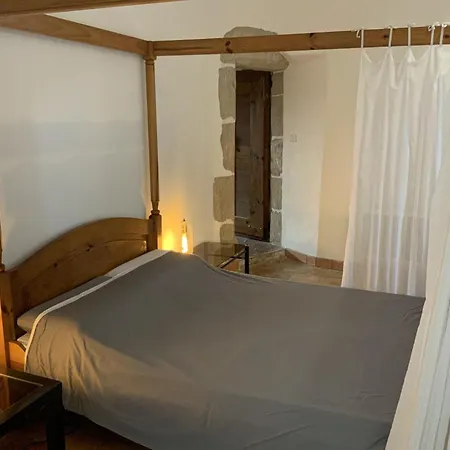 Chateau De 3* Mézerville